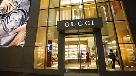 gucci outlet in new york.